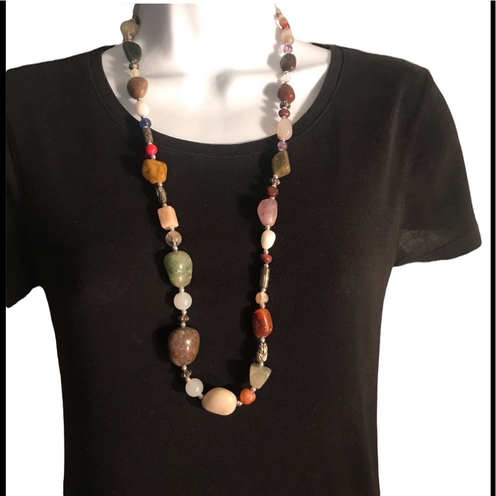 NWT.  Sacred Threads beaded necklace. GR/PK - Picture 2 of 2